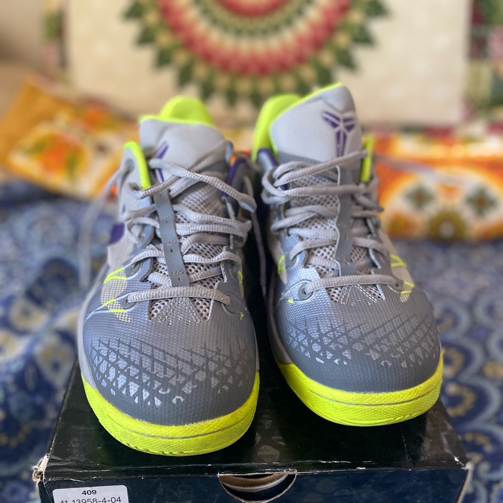 Nike Zoom Kobe Phenomenon 4 Mens Size 10